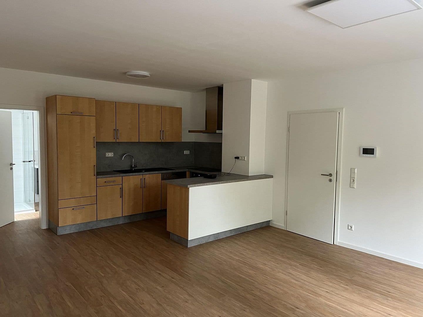 Predaj domu 450 m², pozemek 377 m², Elkenroth, Porýnie-Falcko Predaj domu 450 m², pozemek 377 m², Elkenroth, Porýnie-Falcko