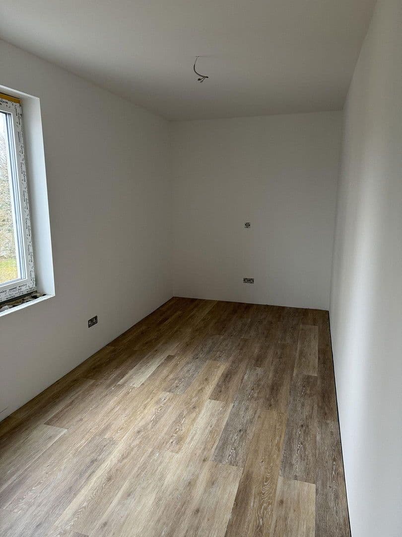 Predaj domu 450 m², pozemek 377 m², Elkenroth, Porýnie-Falcko Predaj domu 450 m², pozemek 377 m², Elkenroth, Porýnie-Falcko