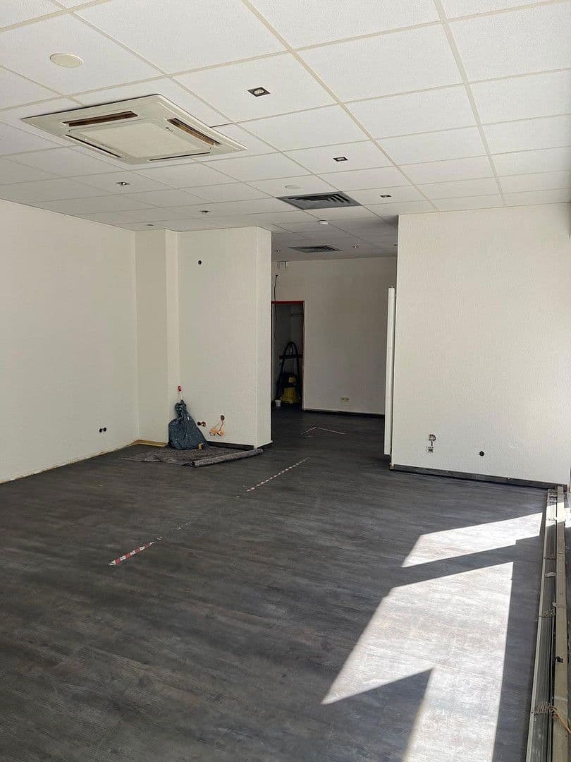 Prenájom nebytového priestoru 104 m², Bessunger Straße 4, Darmstadt, Hesensko Prenájom nebytového priestoru 104 m², Bessunger Straße 4, Darmstadt, Hesensko