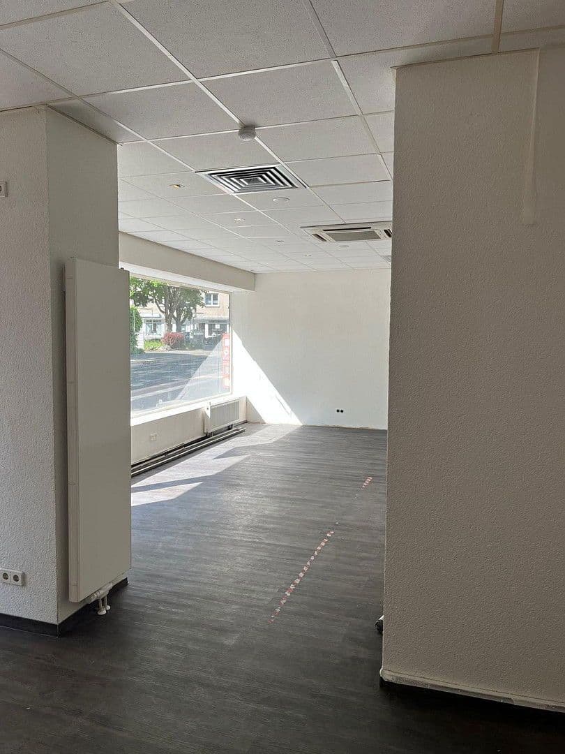 Prenájom nebytového priestoru 104 m², Bessunger Straße 4, Darmstadt, Hesensko Prenájom nebytového priestoru 104 m², Bessunger Straße 4, Darmstadt, Hesensko