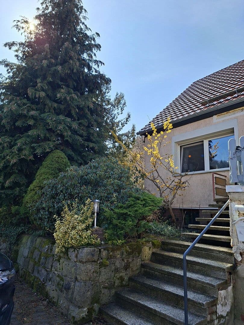 Predaj domu 100 m², pozemek 1.300 m², Hauptstraße 139, Großschönau, Sasko Predaj domu 100 m², pozemek 1.300 m², Hauptstraße 139, Großschönau, Sasko