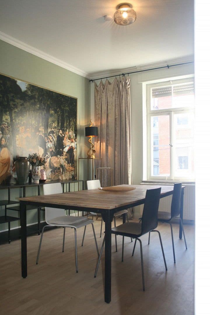 Prenájom bytu 3-izbový 73 m², Karlsbaderstrasse 15, Stuttgart, Bádensko-Wurttembersko Prenájom bytu 3-izbový 73 m², Karlsbaderstrasse 15, Stuttgart, Bádensko-Wurttembersko