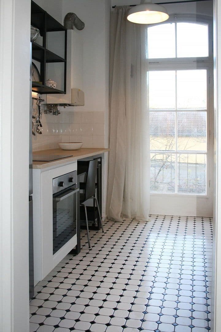 Prenájom bytu 3-izbový 73 m², Karlsbaderstrasse 15, Stuttgart, Bádensko-Wurttembersko Prenájom bytu 3-izbový 73 m², Karlsbaderstrasse 15, Stuttgart, Bádensko-Wurttembersko