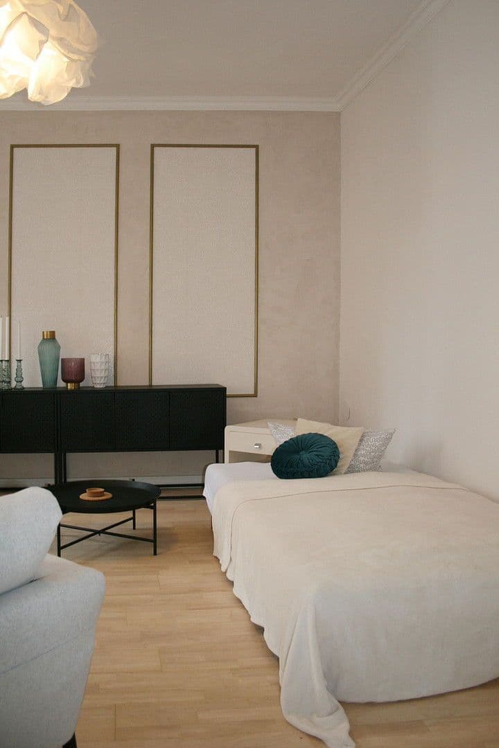 Prenájom bytu 3-izbový 73 m², Karlsbaderstrasse 15, Stuttgart, Bádensko-Wurttembersko Prenájom bytu 3-izbový 73 m², Karlsbaderstrasse 15, Stuttgart, Bádensko-Wurttembersko