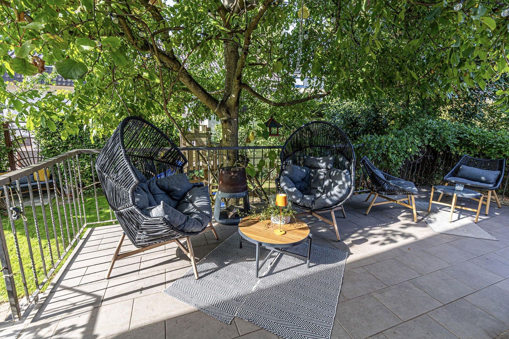 Predaj domu 211 m², pozemek 322 m², Rauenberger Straße, Dielheim, Bádensko-Wurttembersko Predaj domu 211 m², pozemek 322 m², Rauenberger Straße, Dielheim, Bádensko-Wurttembersko