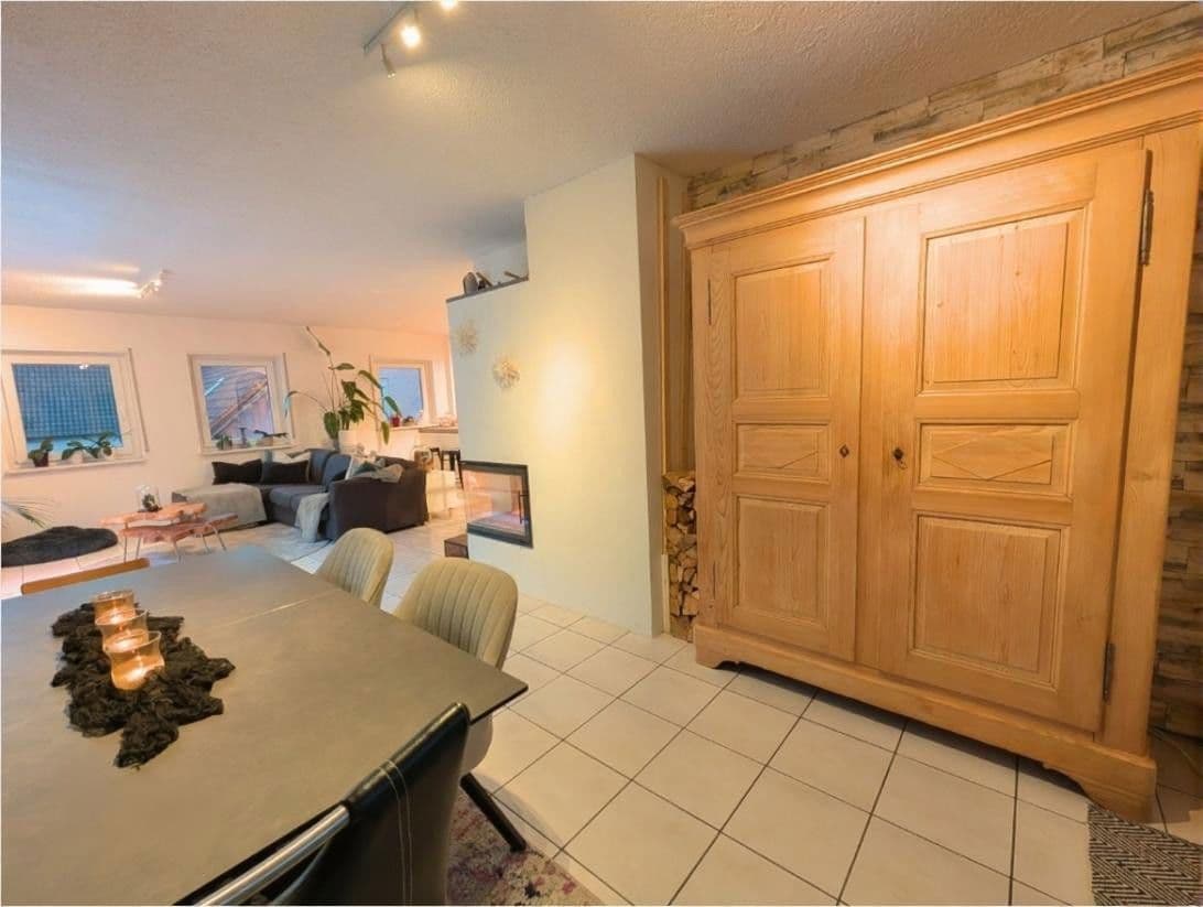 Predaj domu 211 m², pozemek 322 m², Rauenberger Straße, Dielheim, Bádensko-Wurttembersko Predaj domu 211 m², pozemek 322 m², Rauenberger Straße, Dielheim, Bádensko-Wurttembersko