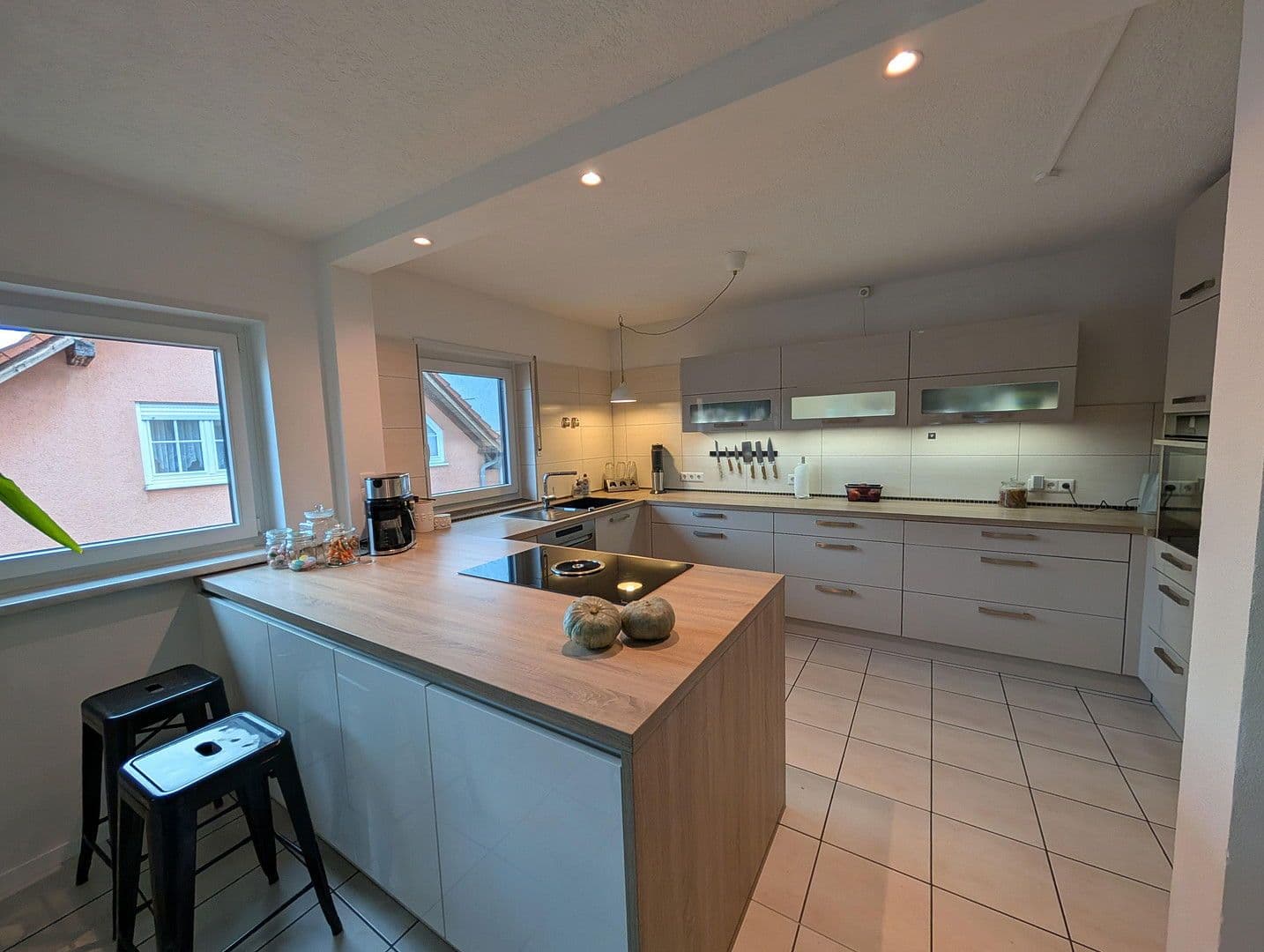 Predaj domu 211 m², pozemek 322 m², Rauenberger Straße, Dielheim, Bádensko-Wurttembersko Predaj domu 211 m², pozemek 322 m², Rauenberger Straße, Dielheim, Bádensko-Wurttembersko