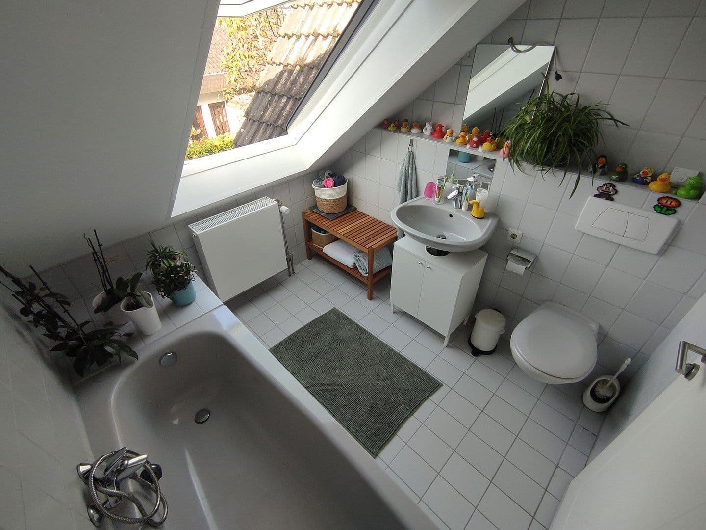 Predaj domu 211 m², pozemek 322 m², Rauenberger Straße, Dielheim, Bádensko-Wurttembersko Predaj domu 211 m², pozemek 322 m², Rauenberger Straße, Dielheim, Bádensko-Wurttembersko