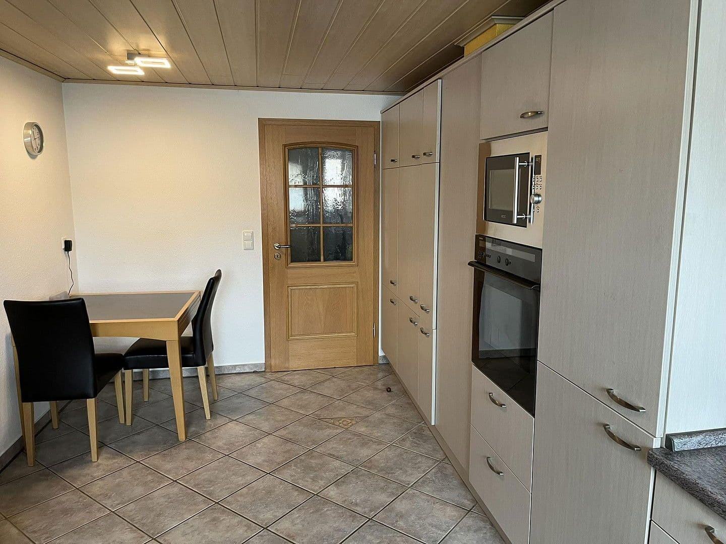 Predaj bytu 5-izbový 170 m², Rottenburg am Neckar, Bádensko-Wurttembersko Predaj bytu 5-izbový 170 m², Rottenburg am Neckar, Bádensko-Wurttembersko