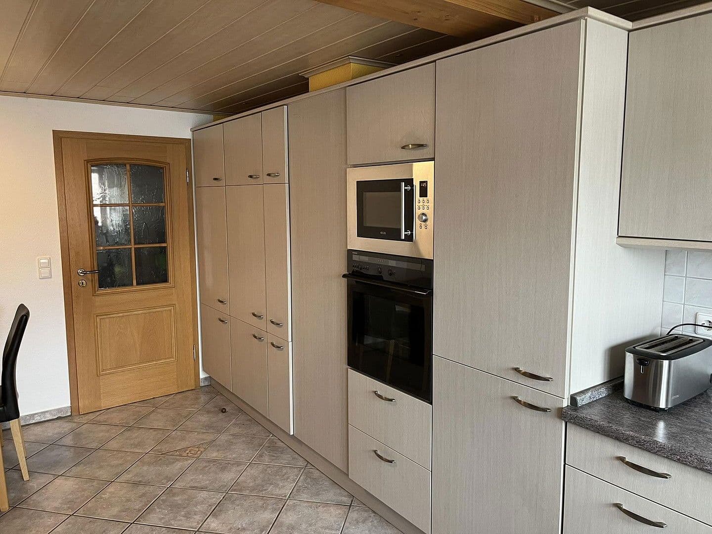 Predaj bytu 5-izbový 170 m², Rottenburg am Neckar, Bádensko-Wurttembersko Predaj bytu 5-izbový 170 m², Rottenburg am Neckar, Bádensko-Wurttembersko