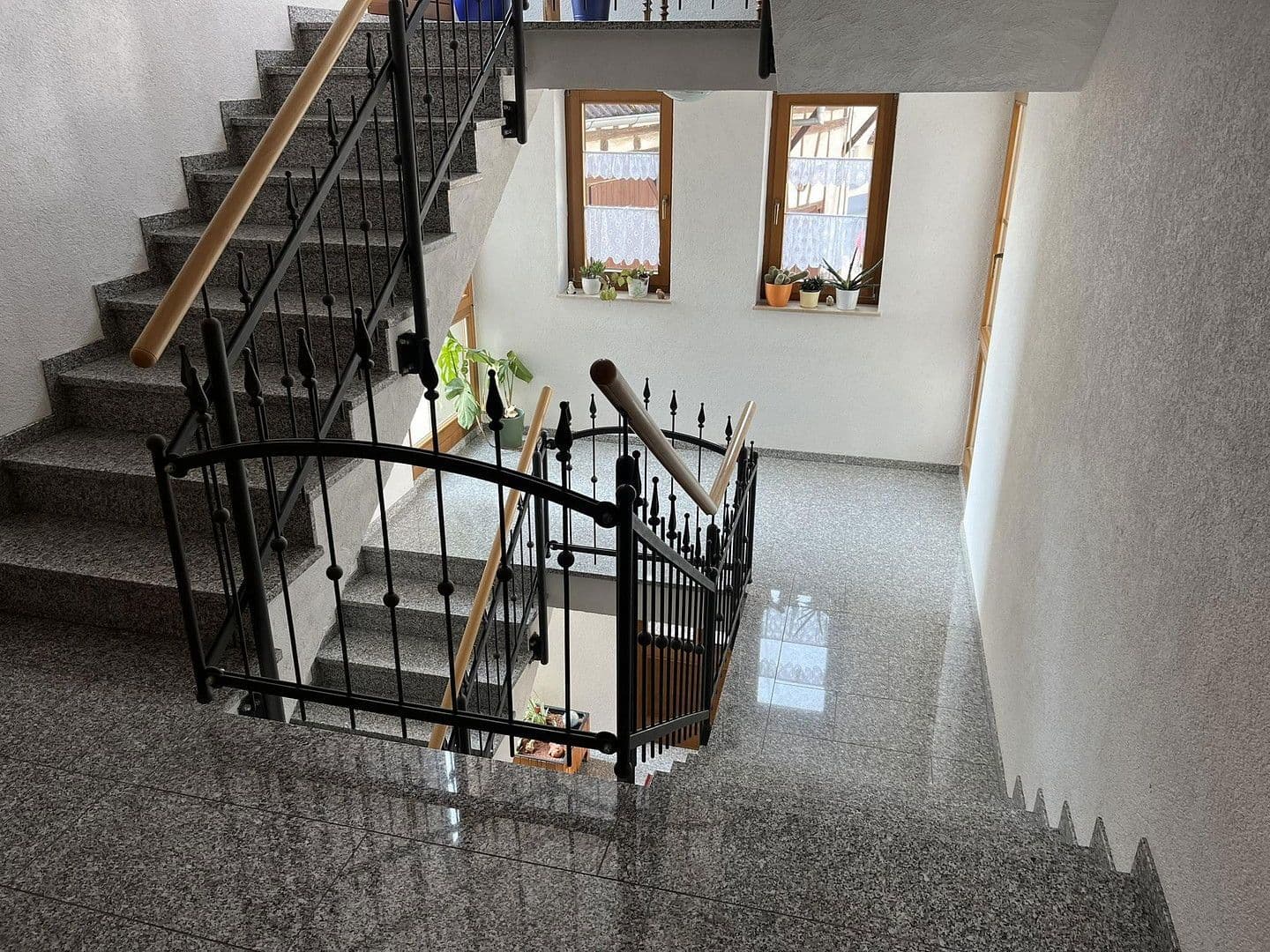 Predaj bytu 5-izbový 170 m², Rottenburg am Neckar, Bádensko-Wurttembersko Predaj bytu 5-izbový 170 m², Rottenburg am Neckar, Bádensko-Wurttembersko