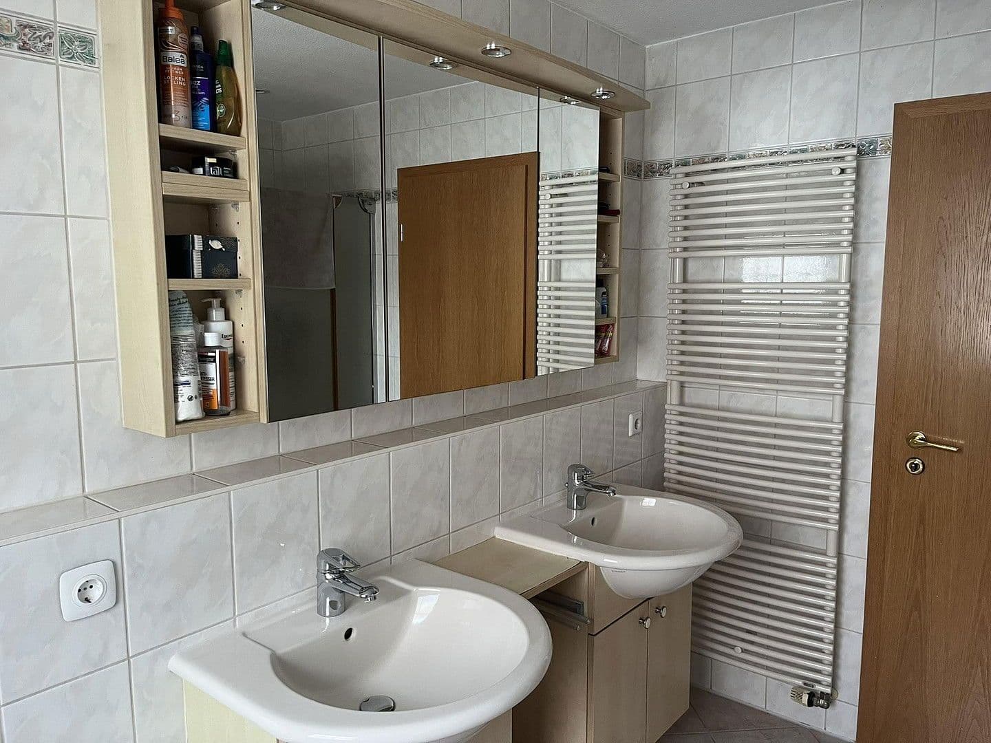 Predaj bytu 5-izbový 170 m², Rottenburg am Neckar, Bádensko-Wurttembersko Predaj bytu 5-izbový 170 m², Rottenburg am Neckar, Bádensko-Wurttembersko