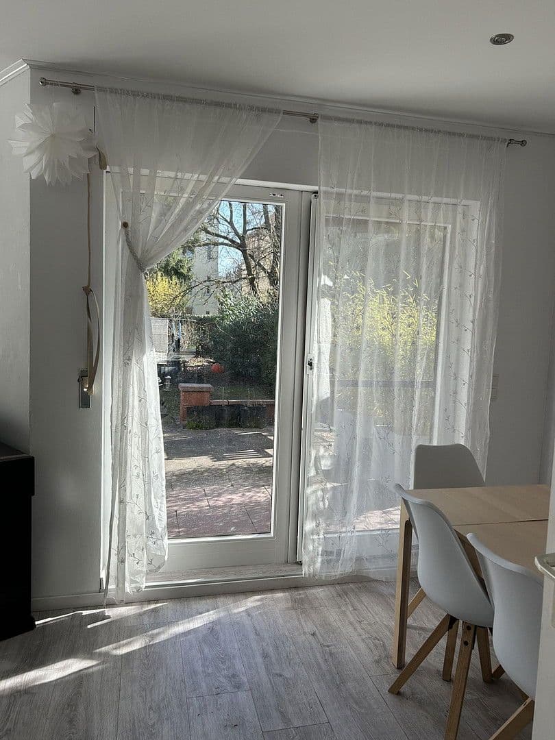 Predaj domu 128 m², pozemek 588 m², Berlin, Berlín Predaj domu 128 m², pozemek 588 m², Berlin, Berlín