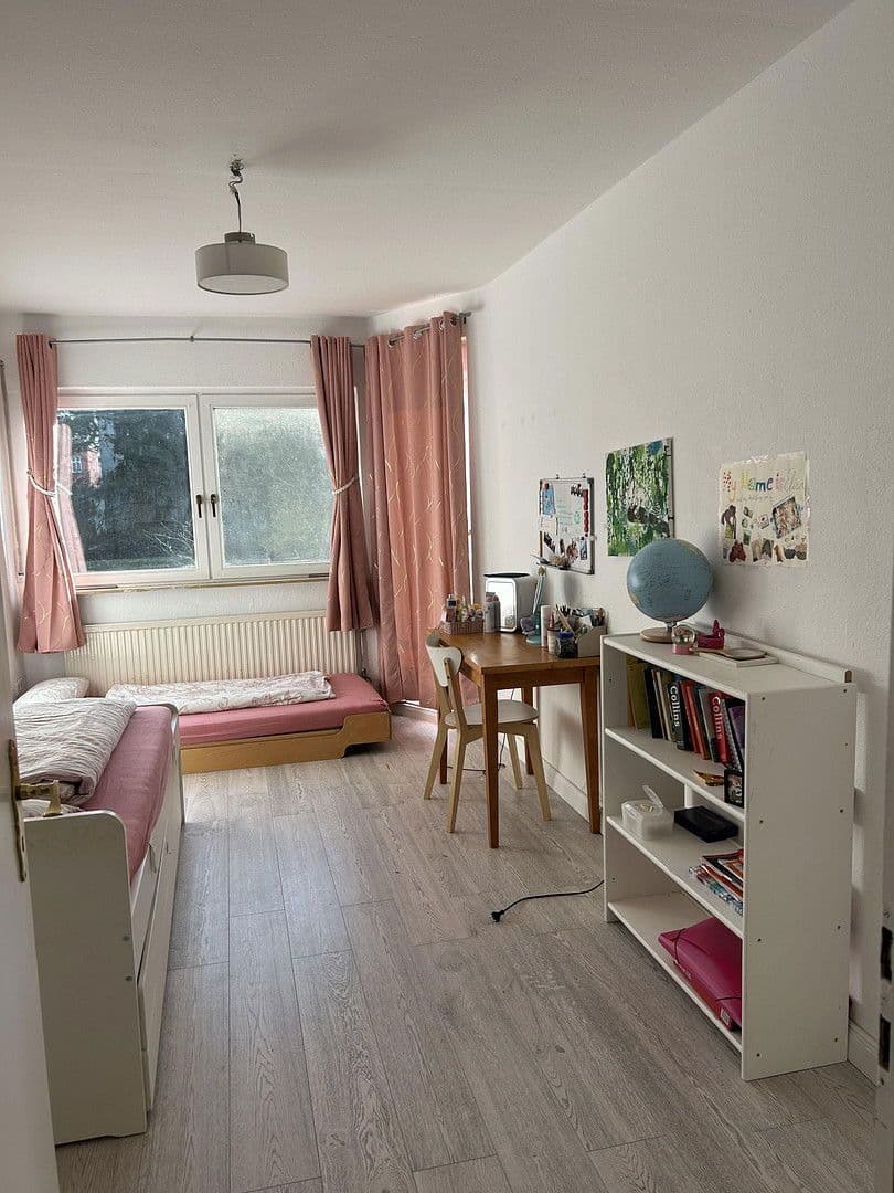 Predaj domu 128 m², pozemek 588 m², Berlin, Berlín Predaj domu 128 m², pozemek 588 m², Berlin, Berlín