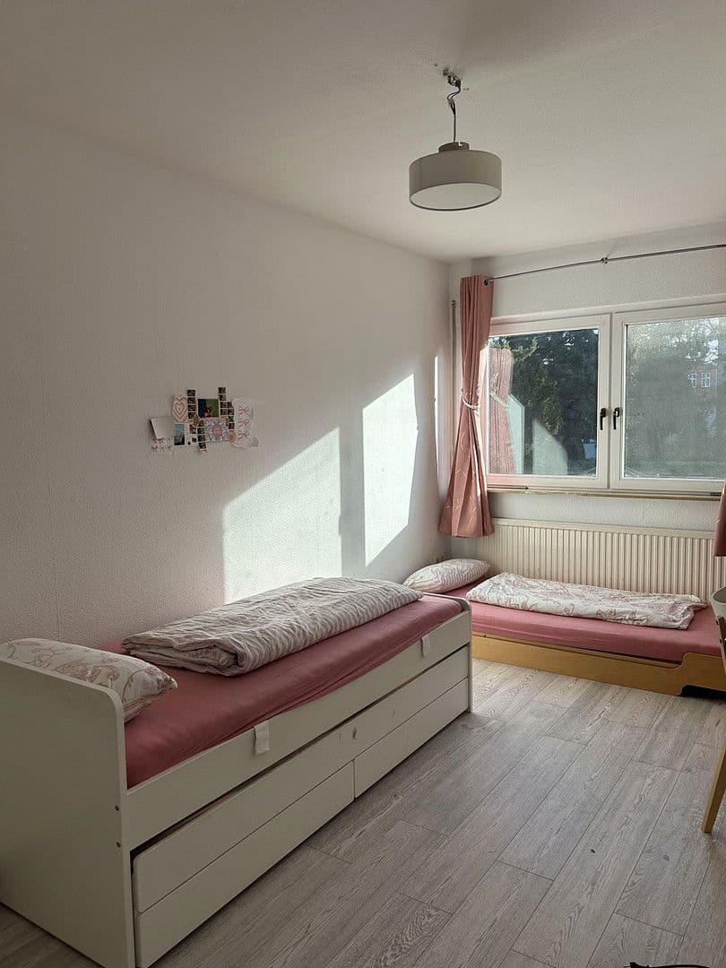 Predaj domu 128 m², pozemek 588 m², Berlin, Berlín Predaj domu 128 m², pozemek 588 m², Berlin, Berlín