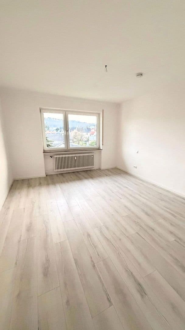 Prenájom bytu 3-izbový 81 m², Neu-Anspach, Hesensko Prenájom bytu 3-izbový 81 m², Neu-Anspach, Hesensko