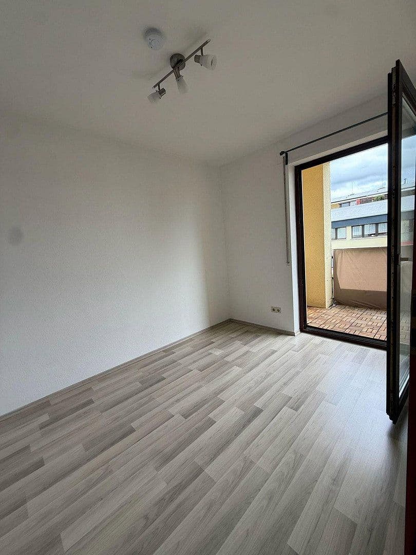 Prenájom bytu 2-izbový 51 m², Dreieichstr., Friedrichsdorf, Hesensko Prenájom bytu 2-izbový 51 m², Dreieichstr., Friedrichsdorf, Hesensko