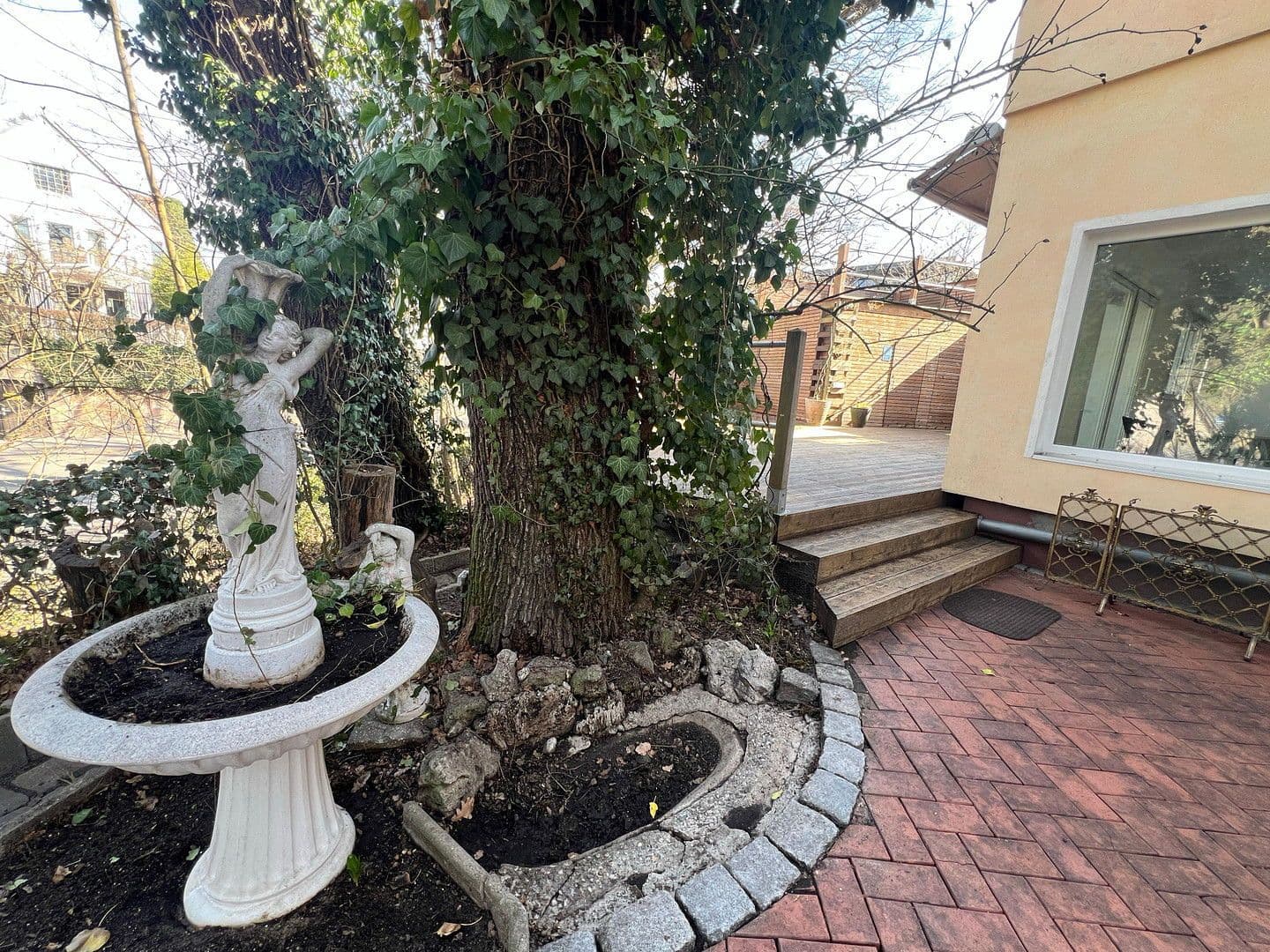 Predaj domu 120 m², pozemek 130 m², Nürnberg, Bavorsko Predaj domu 120 m², pozemek 130 m², Nürnberg, Bavorsko