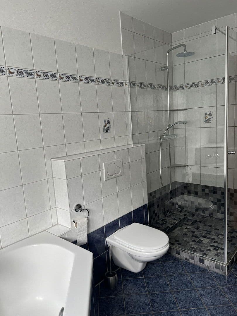 Predaj bytu 5-izbový 121 m², Mühlheim am Main, Hesensko Predaj bytu 5-izbový 121 m², Mühlheim am Main, Hesensko