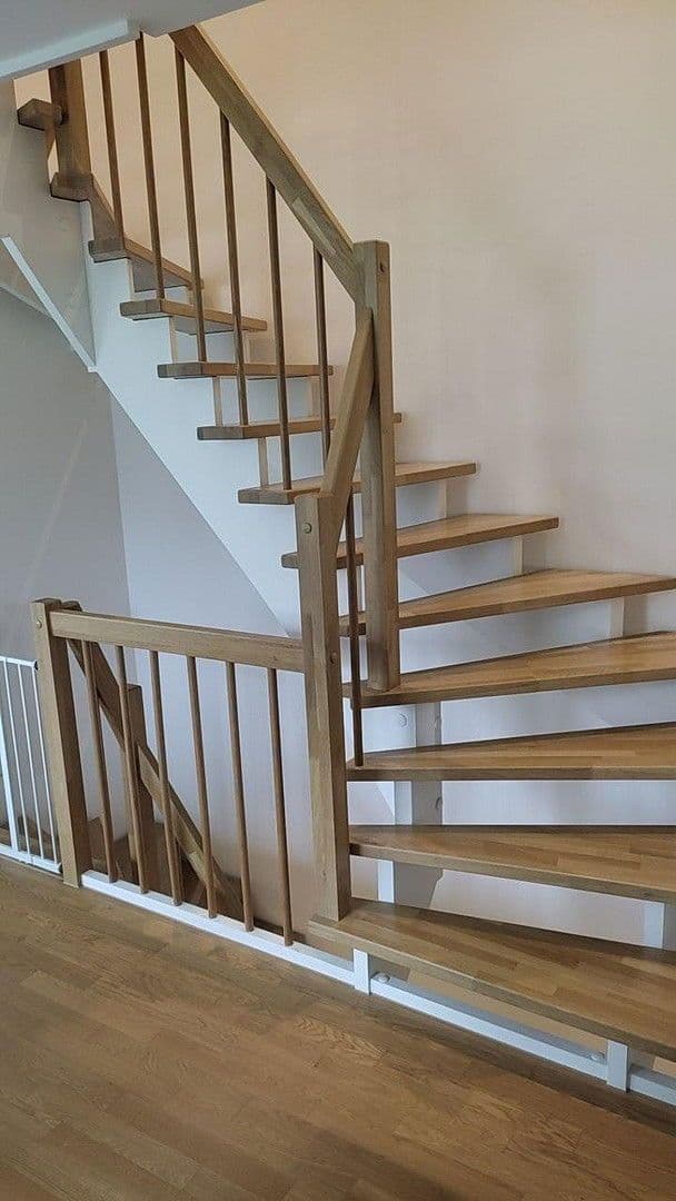 Predaj domu 100 m², pozemek 226 m², München, Bavorsko Predaj domu 100 m², pozemek 226 m², München, Bavorsko