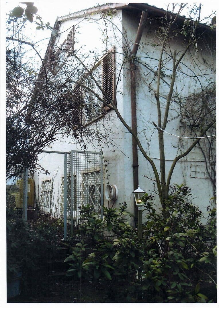 Predaj domu 244 m², pozemek 499 m², Korntal-Münchingen, Bádensko-Wurttembersko Predaj domu 244 m², pozemek 499 m², Korntal-Münchingen, Bádensko-Wurttembersko