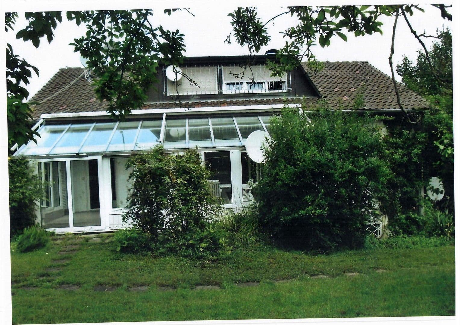 Predaj domu 244 m², pozemek 499 m², Korntal-Münchingen, Bádensko-Wurttembersko Predaj domu 244 m², pozemek 499 m², Korntal-Münchingen, Bádensko-Wurttembersko