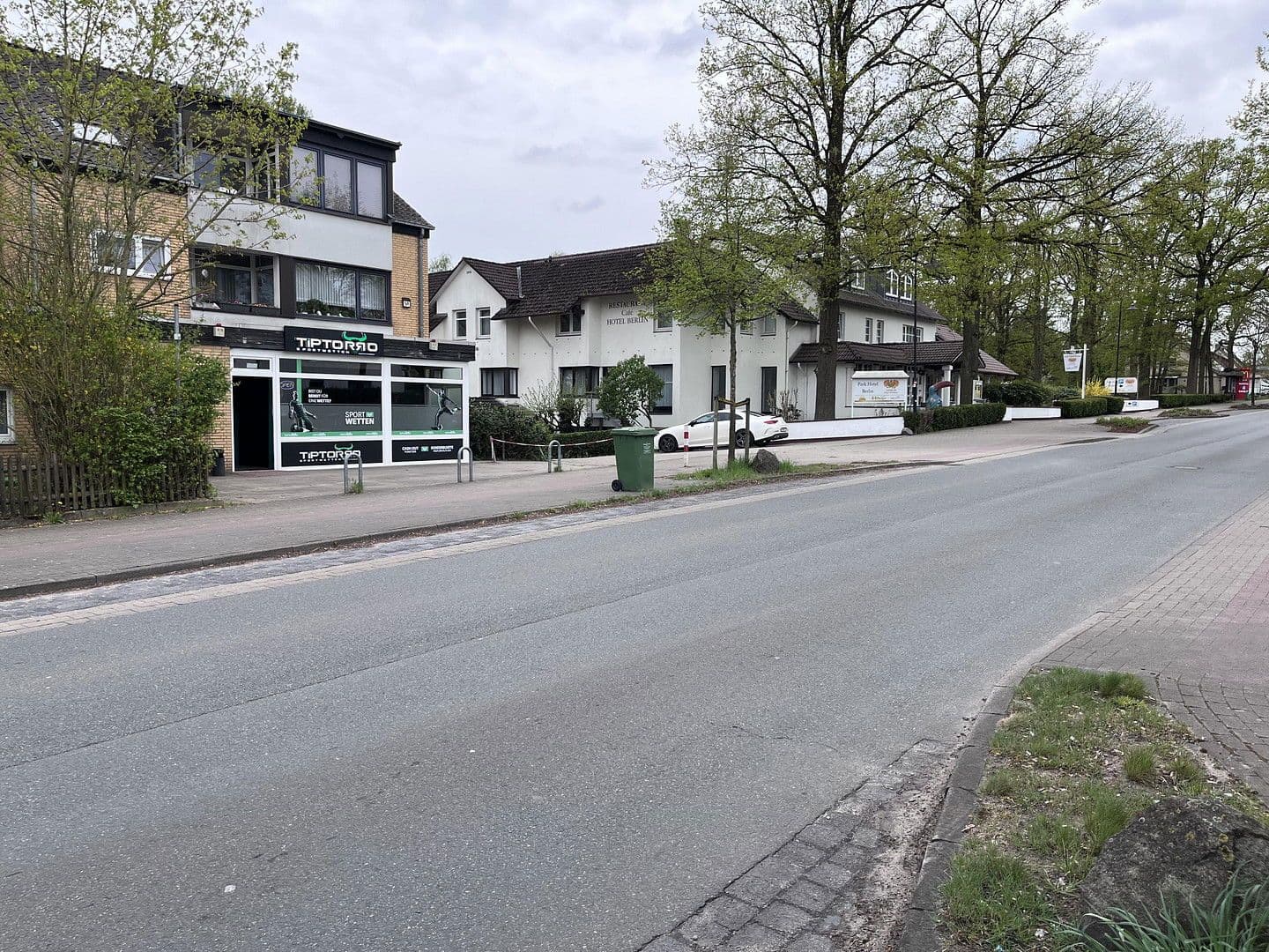 Predaj domu 760 m², pozemek 1.300 m², Düshorner str 5a, Bad Fallingbostel, Dolné Sasko Predaj domu 760 m², pozemek 1.300 m², Düshorner str 5a, Bad Fallingbostel, Dolné Sasko