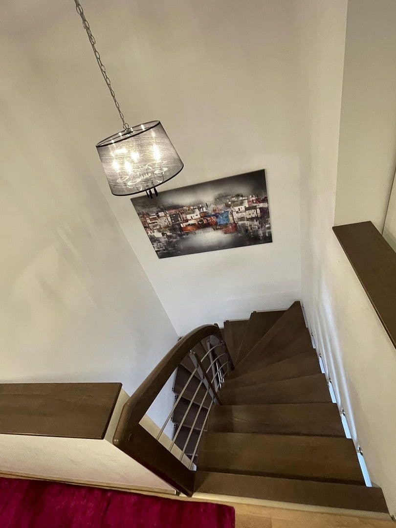 Predaj domu 232 m², pozemek 327 m², Baden-Baden, Bádensko-Wurttembersko Predaj domu 232 m², pozemek 327 m², Baden-Baden, Bádensko-Wurttembersko