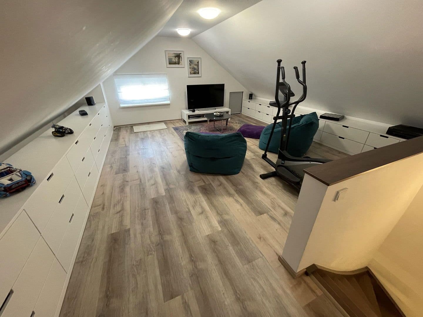 Predaj domu 232 m², pozemek 327 m², Baden-Baden, Bádensko-Wurttembersko Predaj domu 232 m², pozemek 327 m², Baden-Baden, Bádensko-Wurttembersko