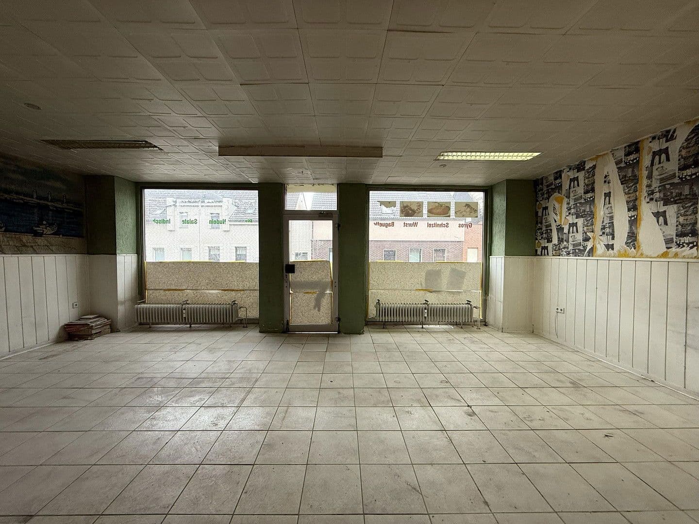 Prenájom nebytového priestoru 75 m², Steeler Straße 501, Essen, Severné Porýnie - Westfálsko Prenájom nebytového priestoru 75 m², Steeler Straße 501, Essen, Severné Porýnie - Westfálsko