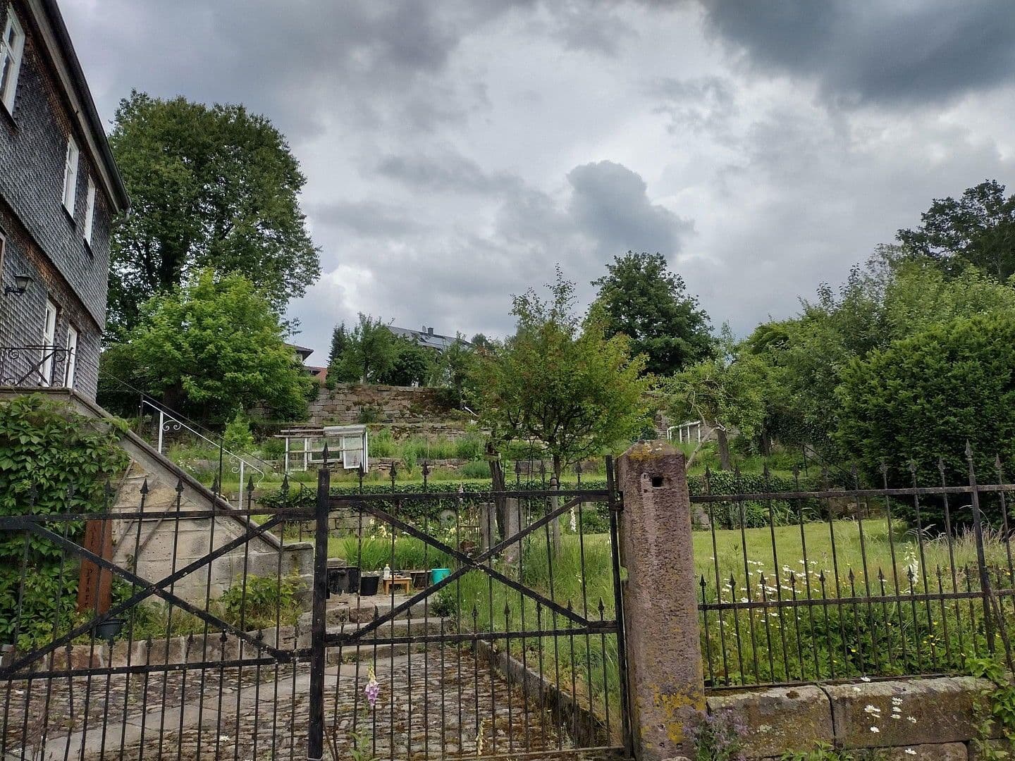 Predaj domu 225 m², pozemek 1.338 m², Kalbach, Hesensko Predaj domu 225 m², pozemek 1.338 m², Kalbach, Hesensko