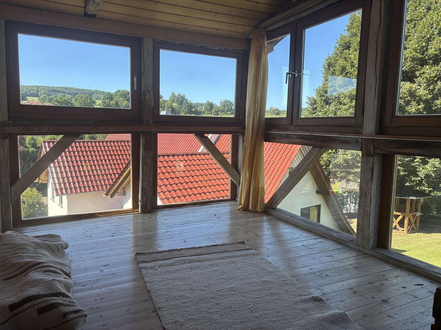 Predaj domu 225 m², pozemek 1.338 m², Kalbach, Hesensko Predaj domu 225 m², pozemek 1.338 m², Kalbach, Hesensko