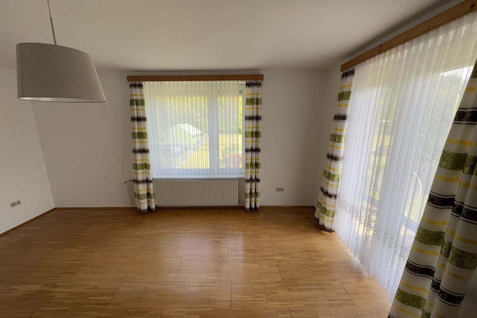 Predaj domu 246 m², pozemek 2.655 m², Radlbrunn, Dolné Rakúsko Predaj domu 246 m², pozemek 2.655 m², Radlbrunn, Dolné Rakúsko