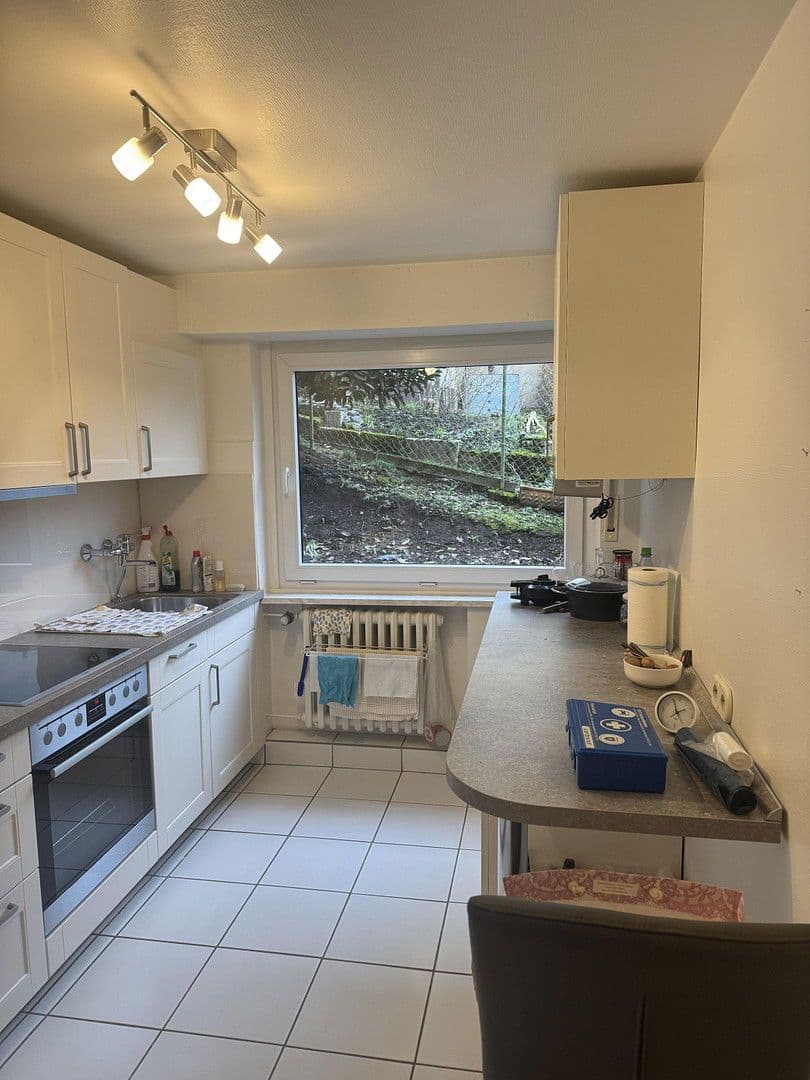 Prenájom bytu 2-izbový 55 m², Solingen, Severné Porýnie - Westfálsko Prenájom bytu 2-izbový 55 m², Solingen, Severné Porýnie - Westfálsko