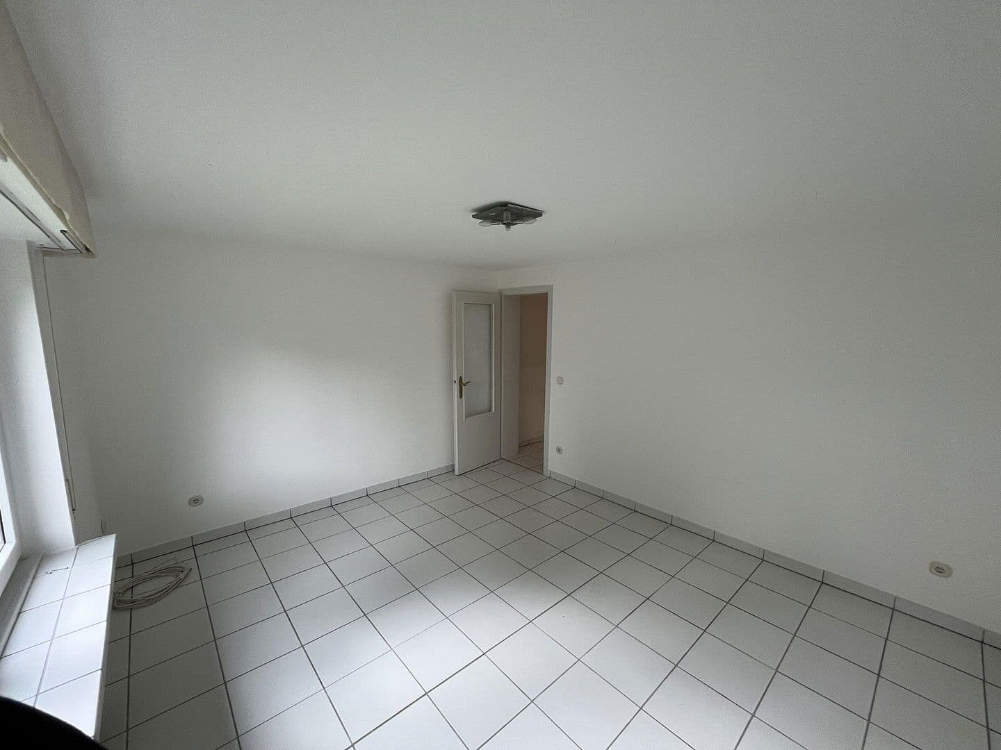 Prenájom bytu 2-izbový 55 m², Solingen, Severné Porýnie - Westfálsko Prenájom bytu 2-izbový 55 m², Solingen, Severné Porýnie - Westfálsko