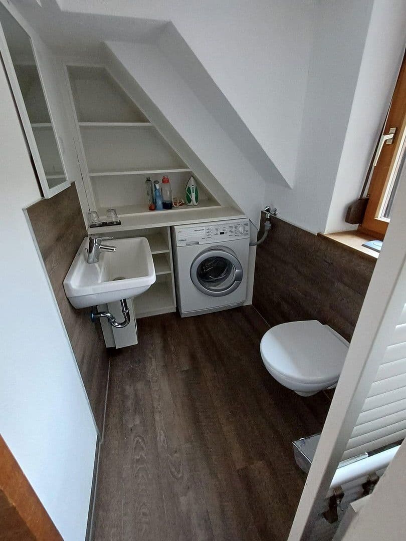 Predaj domu 186 m², pozemek 12.000 m², Gütenbach, Bádensko-Wurttembersko Predaj domu 186 m², pozemek 12.000 m², Gütenbach, Bádensko-Wurttembersko