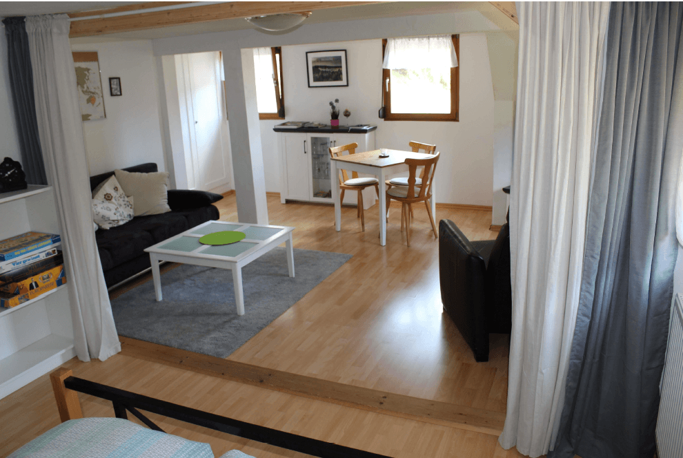 Predaj domu 186 m², pozemek 12.000 m², Gütenbach, Bádensko-Wurttembersko Predaj domu 186 m², pozemek 12.000 m², Gütenbach, Bádensko-Wurttembersko