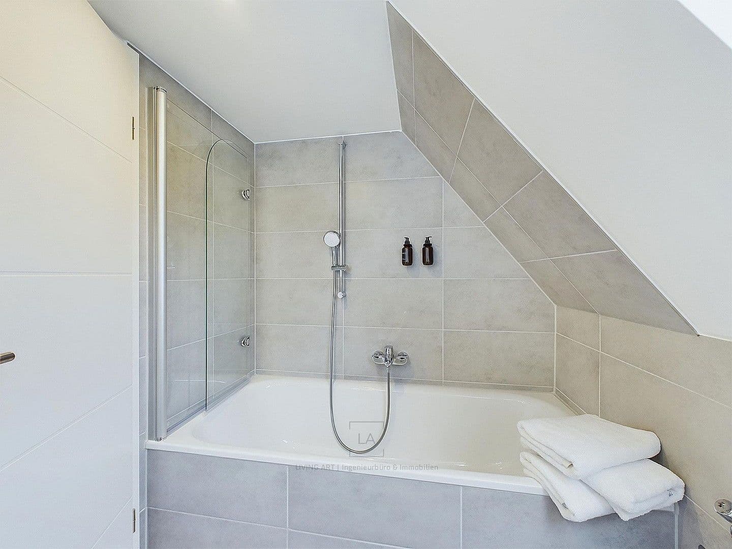 Prenájom bytu 1-izbový 35 m², Jägerstraße 30, Leverkusen, Severné Porýnie - Westfálsko Prenájom bytu 1-izbový 35 m², Jägerstraße 30, Leverkusen, Severné Porýnie - Westfálsko