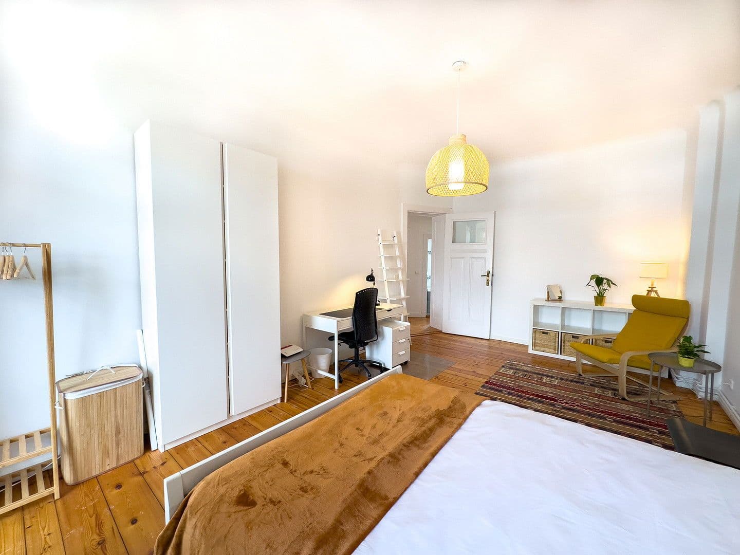 Prenájom bytu 2-izbový 65 m², Berlin, Berlín Prenájom bytu 2-izbový 65 m², Berlin, Berlín