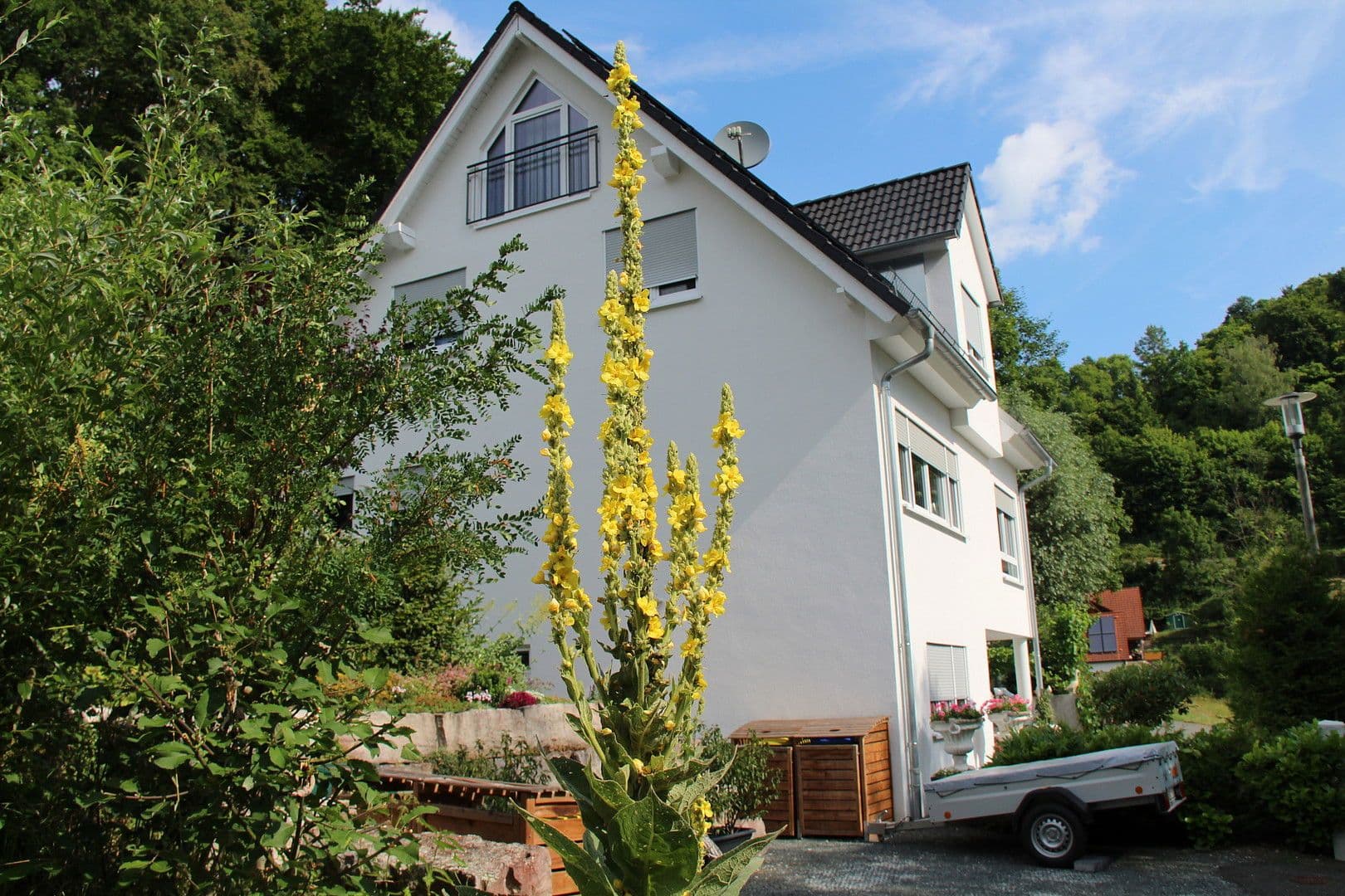 Predaj domu 198 m², pozemek 680 m², Egloffstein, Bavorsko Predaj domu 198 m², pozemek 680 m², Egloffstein, Bavorsko