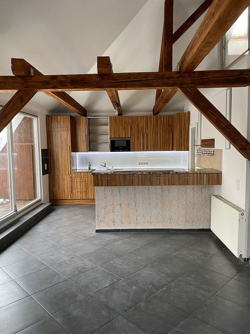 Prenájom bytu 6-izbový 177 m², Augsburg, Bavorsko Prenájom bytu 6-izbový 177 m², Augsburg, Bavorsko