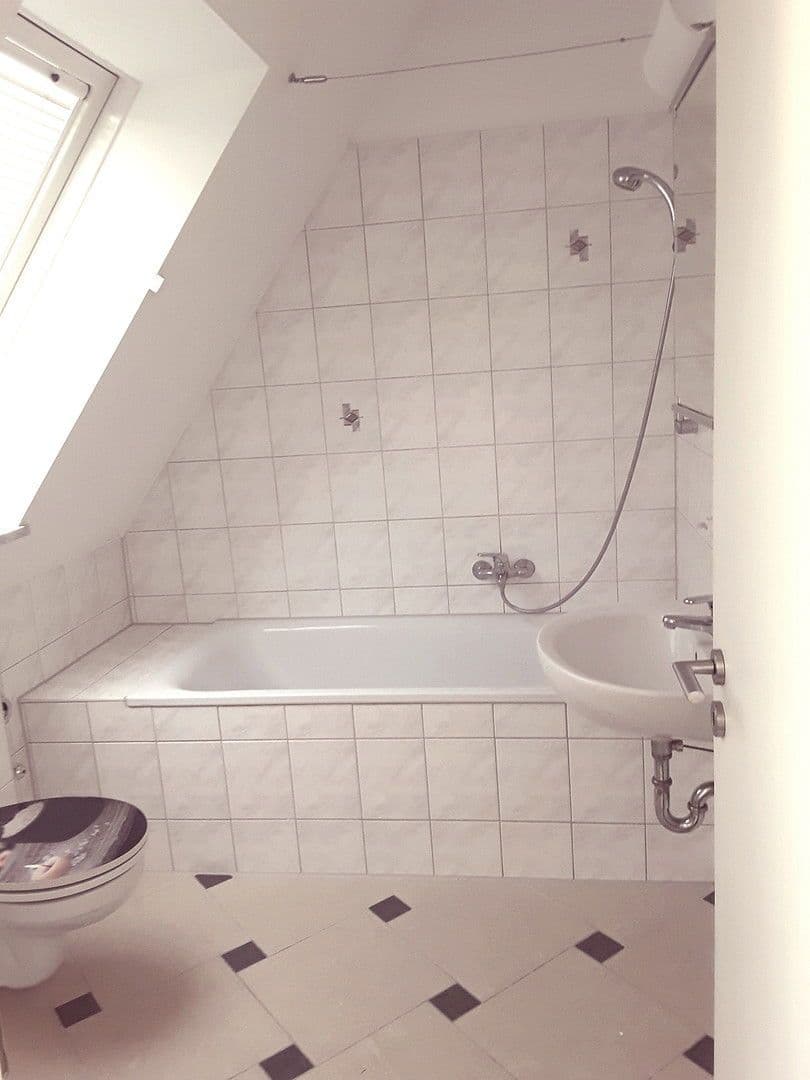 Prenájom bytu 2-izbový 65 m², Bobingen, Bavorsko Prenájom bytu 2-izbový 65 m², Bobingen, Bavorsko