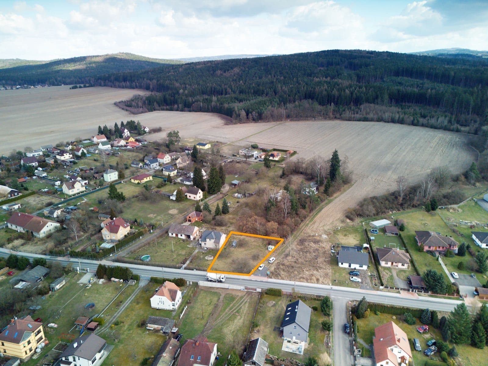 Predaj pozemku 1.036 m², Dobřívská, Mirošov, Plzeňský kraj Predaj pozemku 1.036 m², Dobřívská, Mirošov, Plzeňský kraj