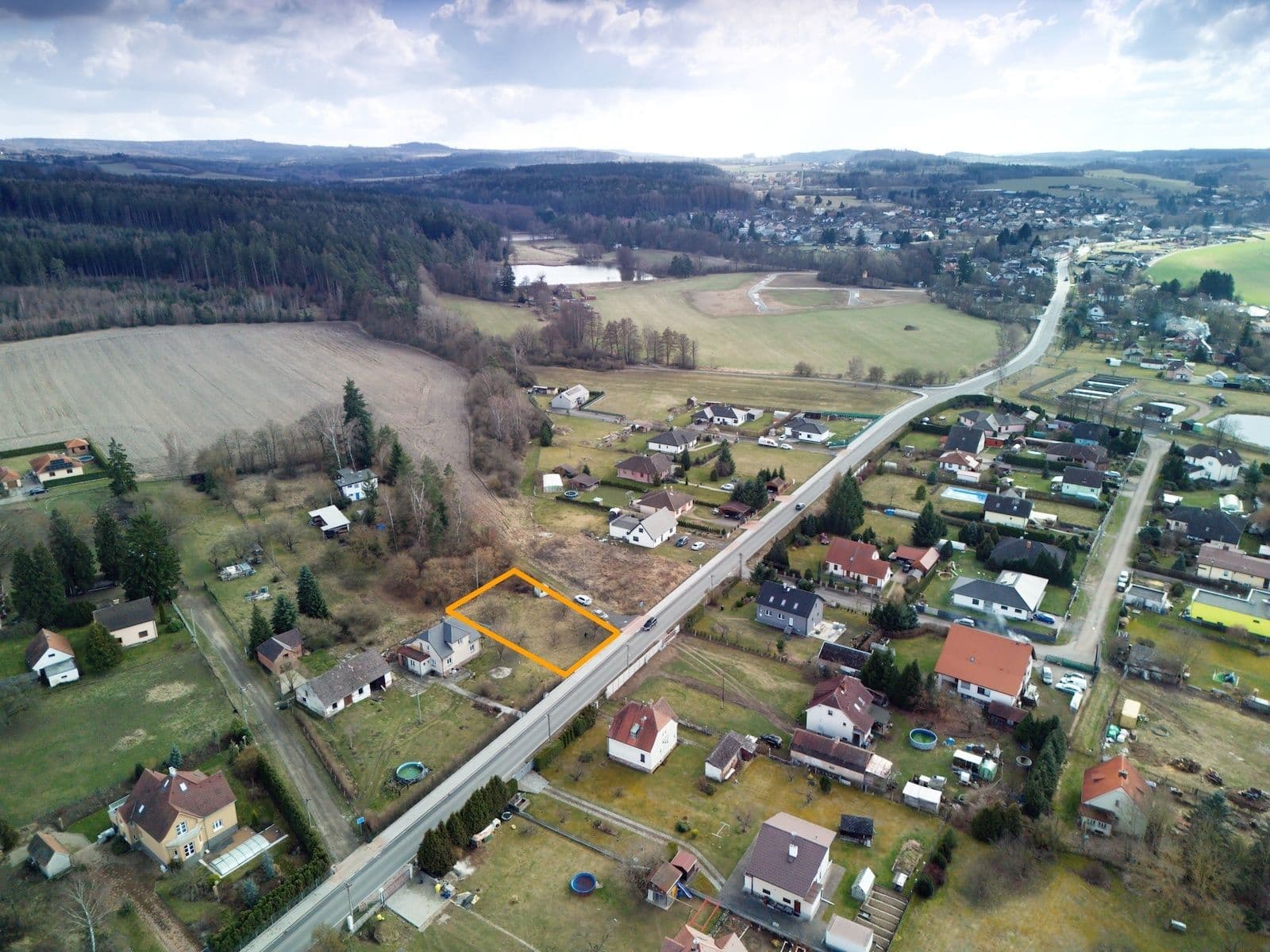 Predaj pozemku 1.036 m², Dobřívská, Mirošov, Plzeňský kraj Predaj pozemku 1.036 m², Dobřívská, Mirošov, Plzeňský kraj