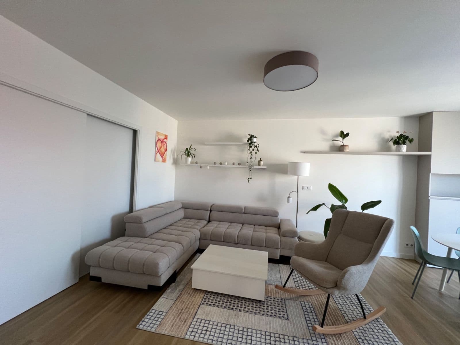 Predaj bytu 3-izbový 71 m², Vlnitá, Praha, Praha Predaj bytu 3-izbový 71 m², Vlnitá, Praha, Praha