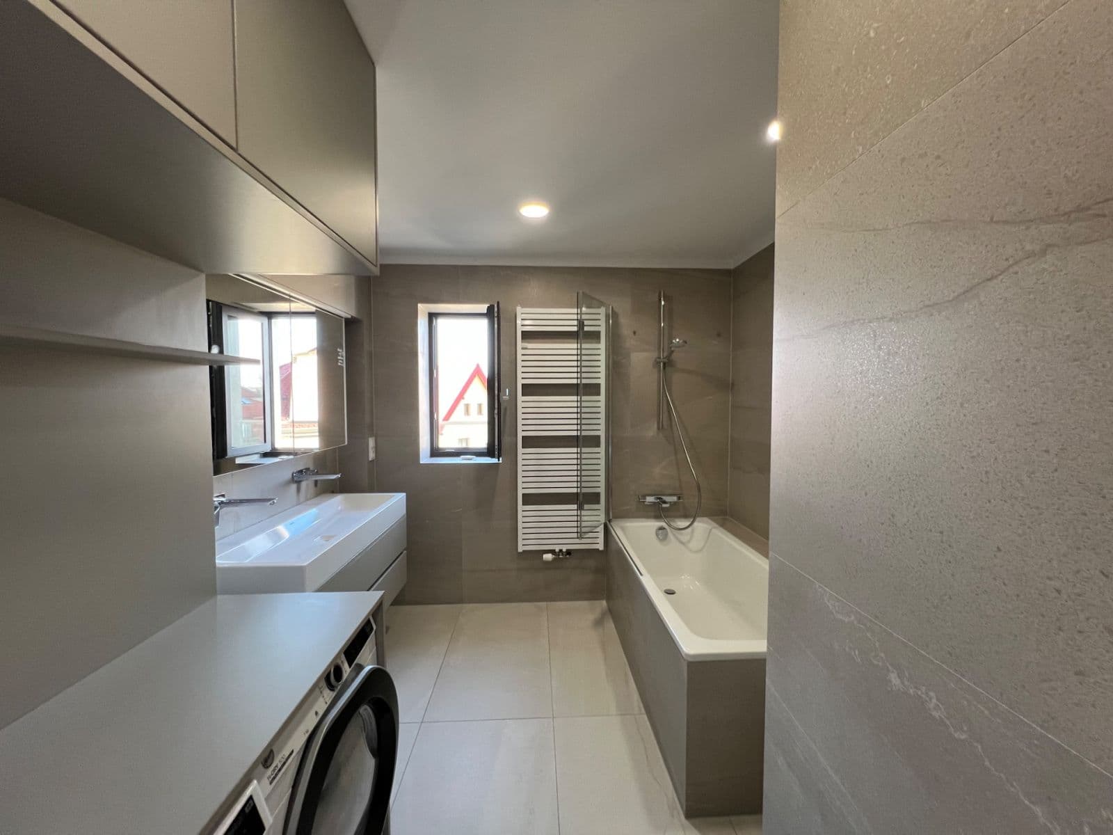 Predaj bytu 3-izbový 71 m², Vlnitá, Praha, Praha Predaj bytu 3-izbový 71 m², Vlnitá, Praha, Praha