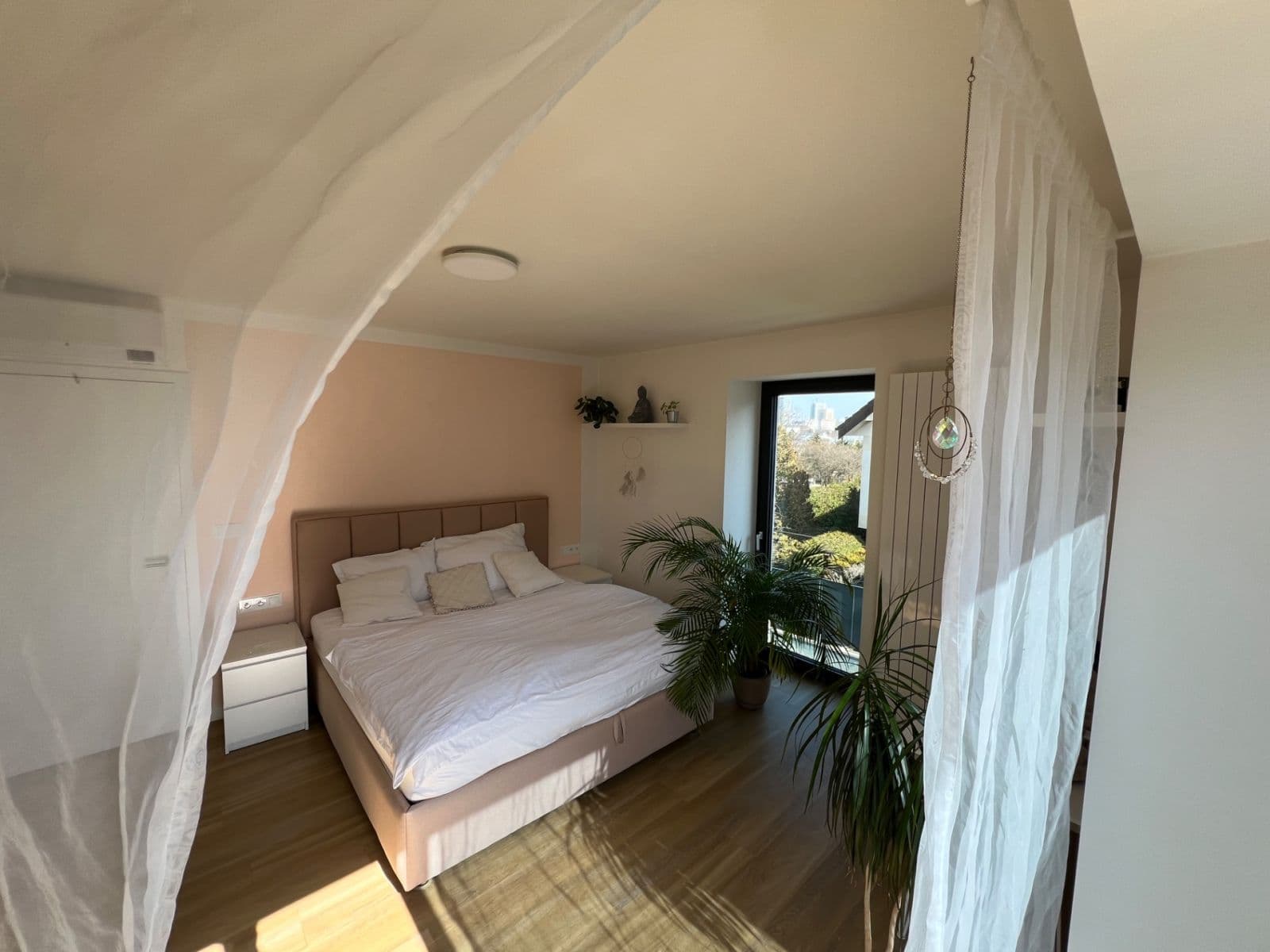 Predaj bytu 3-izbový 71 m², Vlnitá, Praha, Praha Predaj bytu 3-izbový 71 m², Vlnitá, Praha, Praha