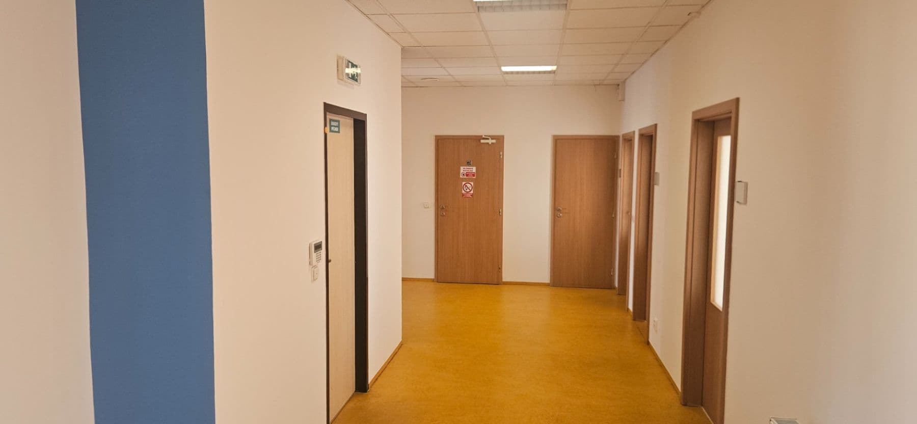 Prenájom nebytového priestoru 200 m², Nad Šutkou, Praha, Praha Prenájom nebytového priestoru 200 m², Nad Šutkou, Praha, Praha