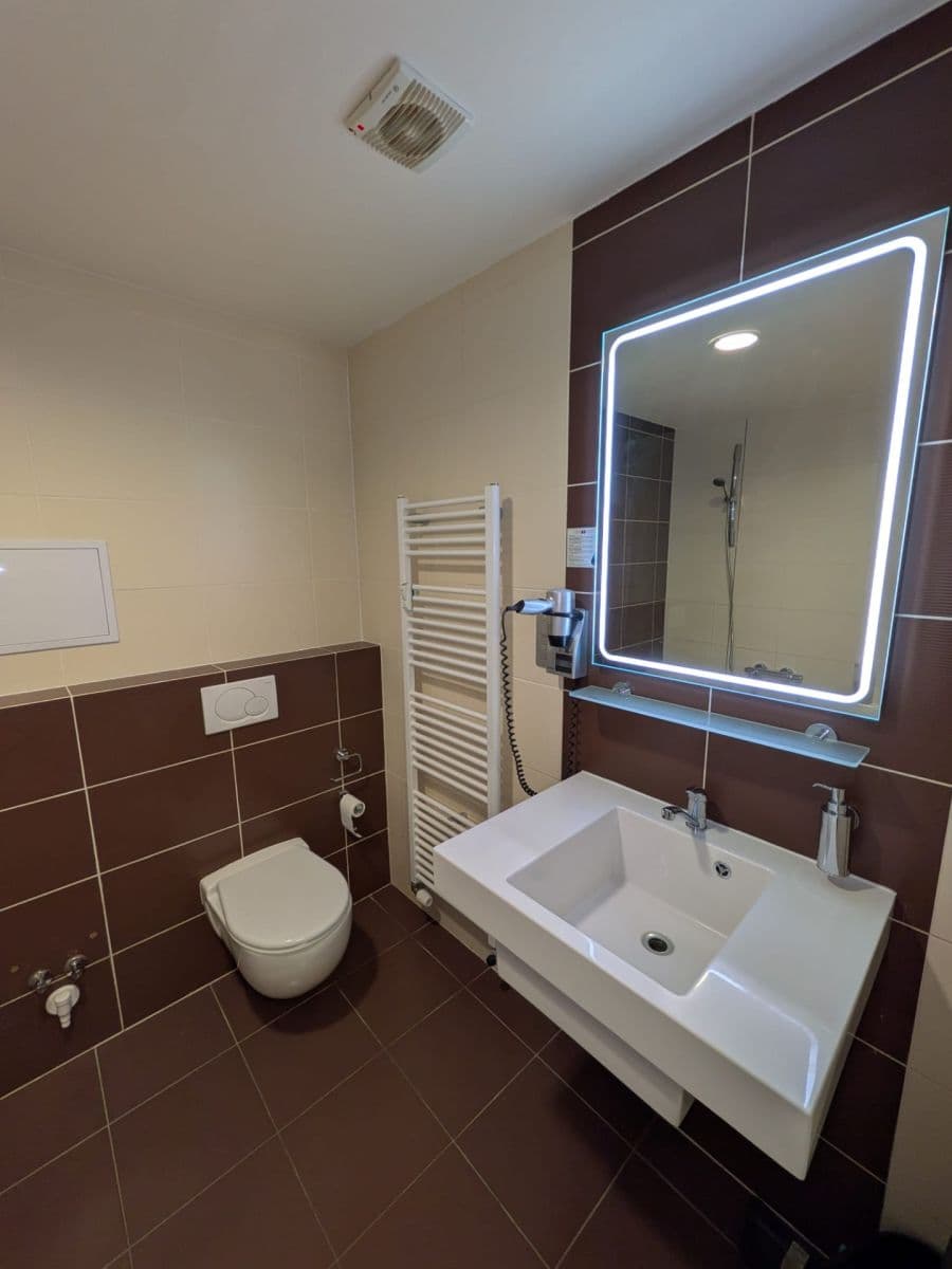 Prenájom bytu 1-izbový 23 m², Suchdolské náměstí, Praha, Praha Prenájom bytu 1-izbový 23 m², Suchdolské náměstí, Praha, Praha