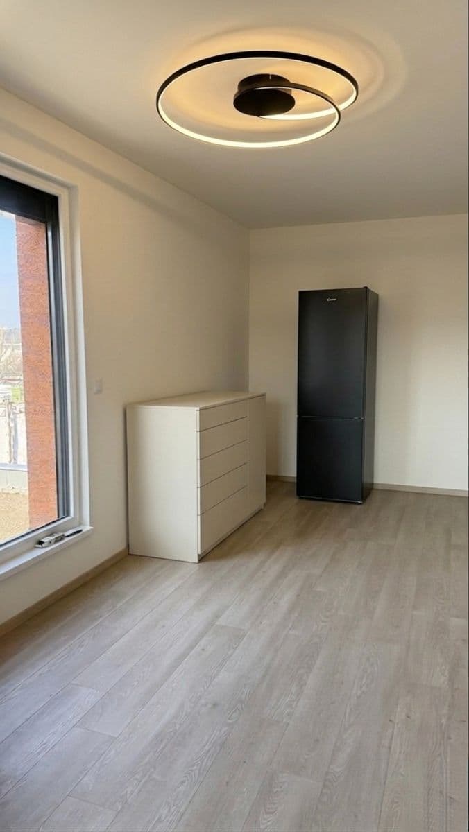 Prenájom bytu 1-izbový 39 m², Bukačova, Praha, Praha Prenájom bytu 1-izbový 39 m², Bukačova, Praha, Praha